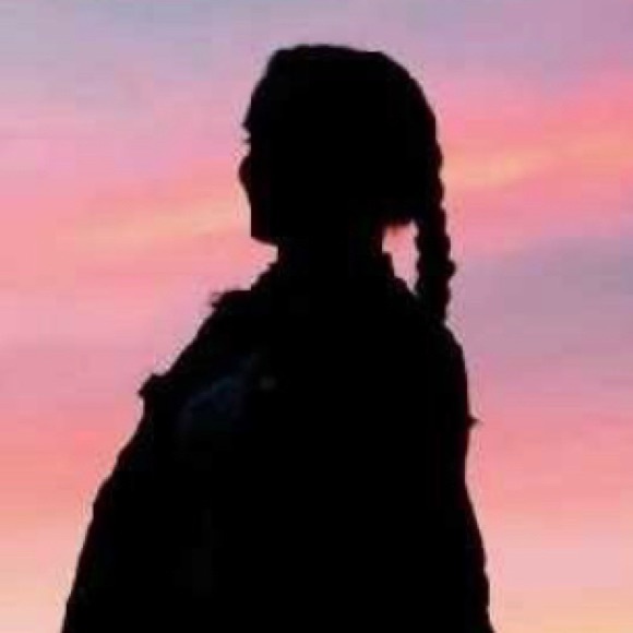 Meet your Posher, Marlee - Picture 1 of 1